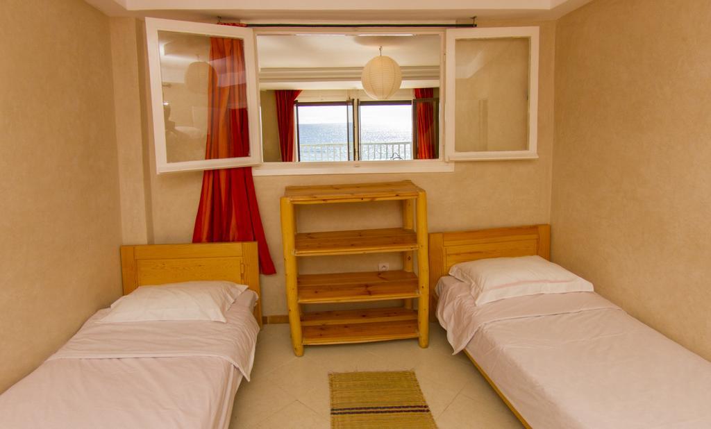 Hostel Dfrost Almugar Surf And Yoga Taghazout Exterior foto